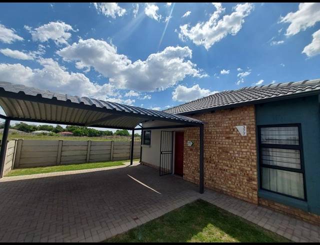 3 BEDROOM HOUSE FOR SALE IN VANDERBIJLPARK CW 5